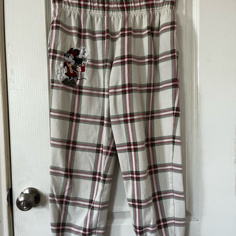 DISNEY CHRISTMAS PIJAMA PANTS SIZE M